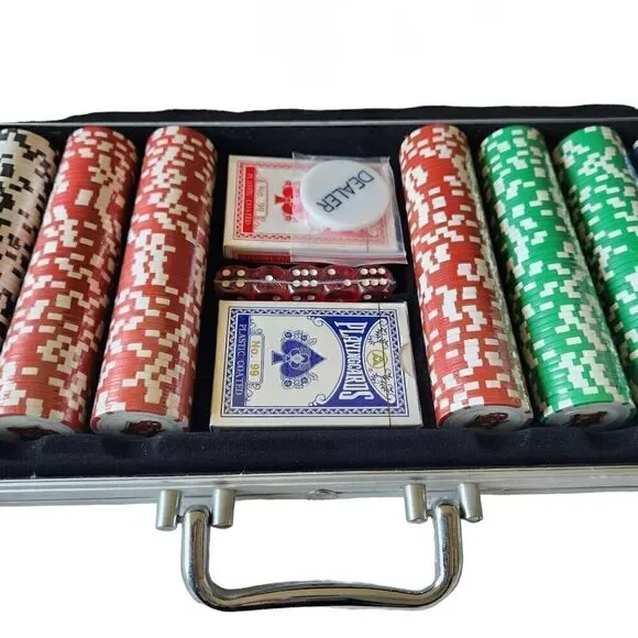 Baltimore Orioles Poker Set Baseball 500 Clay Chips Casino Collectible Texas Hol - Picture 4 of 6